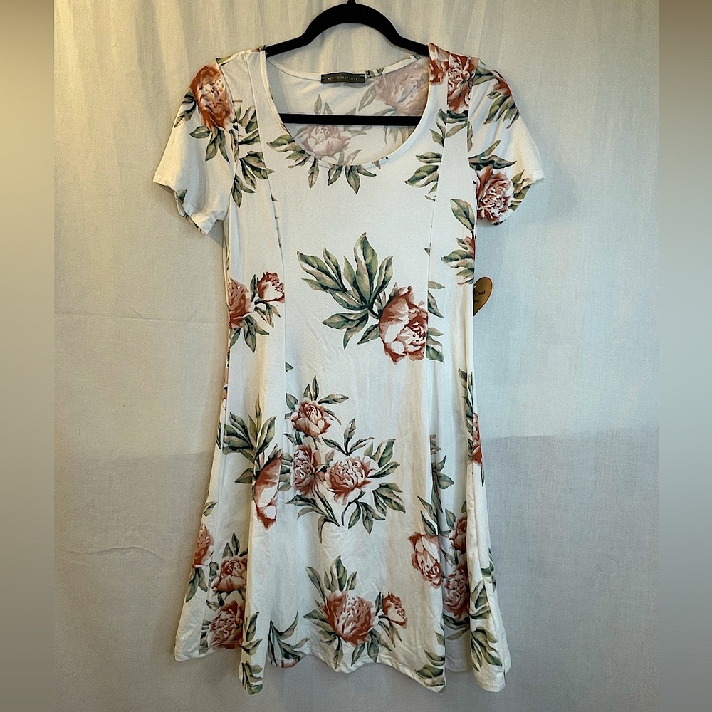 West Coast Love NWT Dress Size S